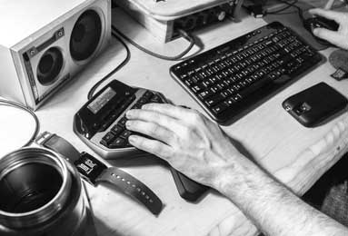 4-0狂胜+少打一人！巴黎客场血洗尼斯，青春中场爆发，法甲争冠再提速