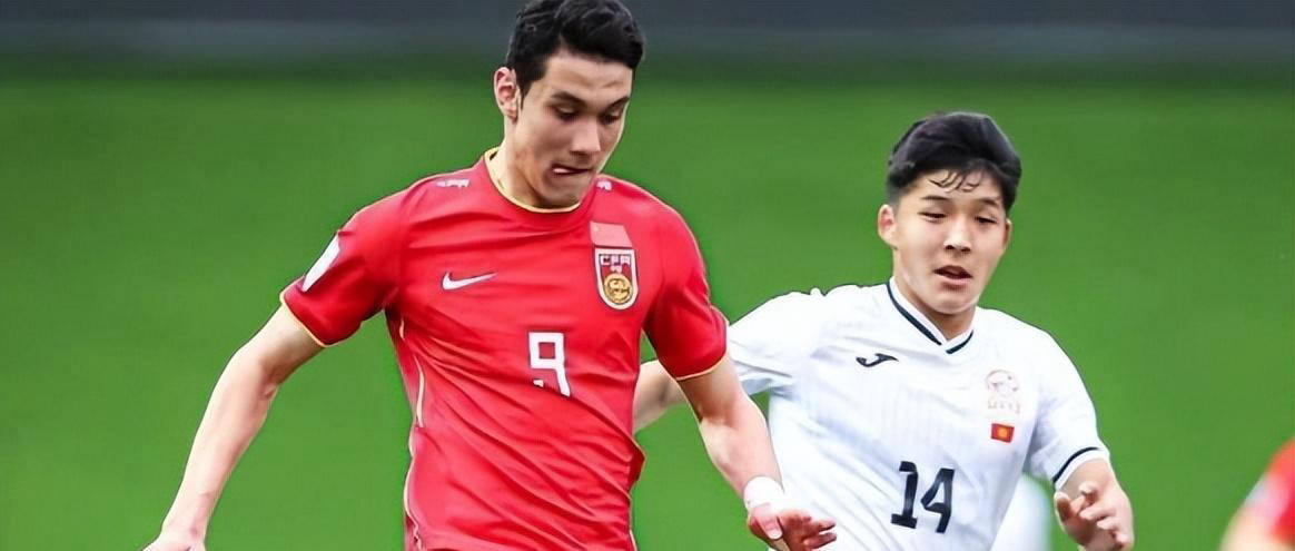 邵佳一新晋国足锋霸遭曝签约西甲谣言，杨铭锐国青连场破门引期待